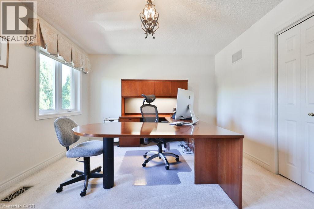Photo 18 of 542 Hambling Court, Burlington ON
