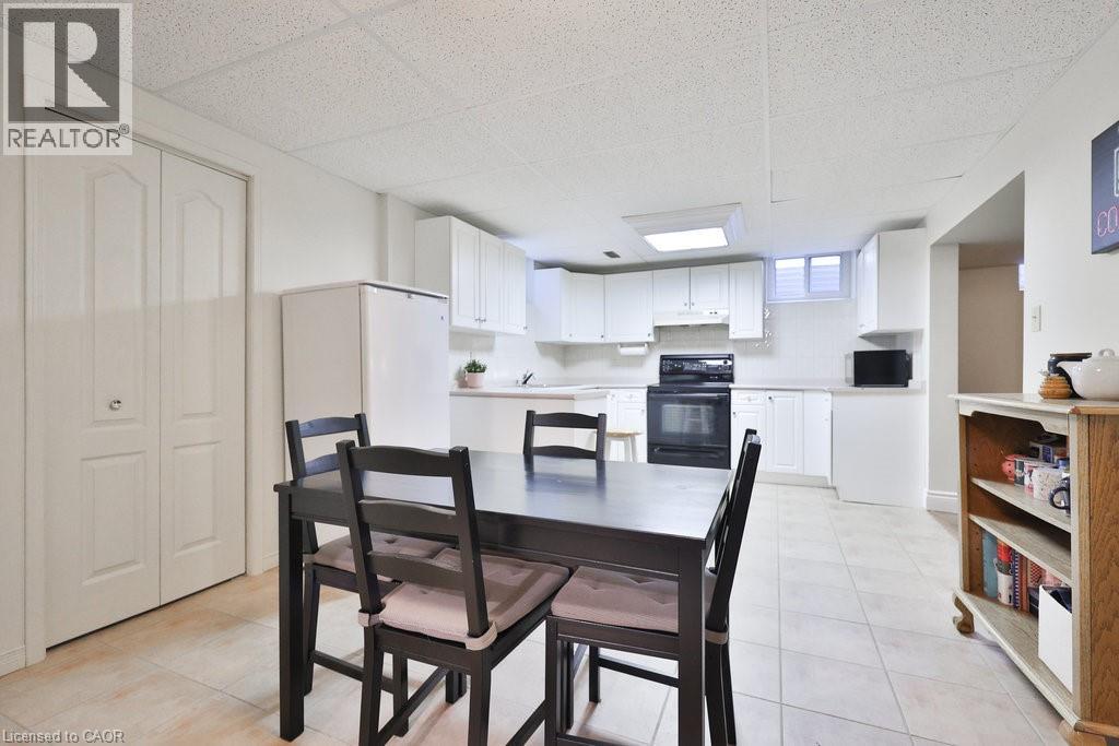 Photo 30 of 542 Hambling Court, Burlington ON