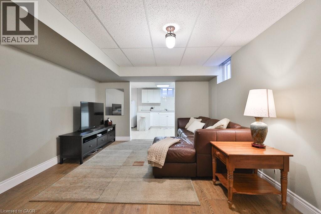 Photo 34 of 542 Hambling Court, Burlington ON