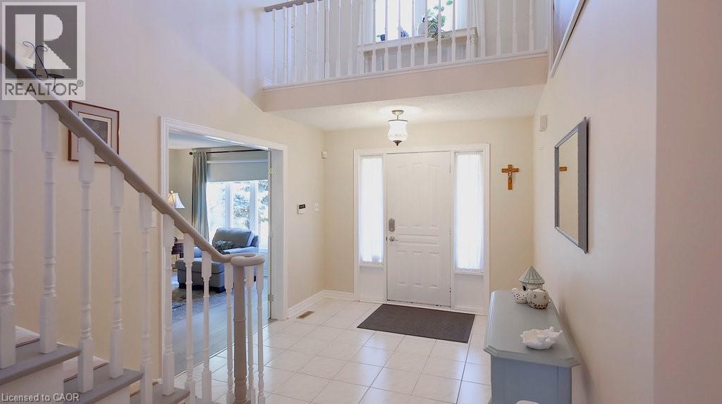 Photo 14 of 542 Hambling Court, Burlington ON