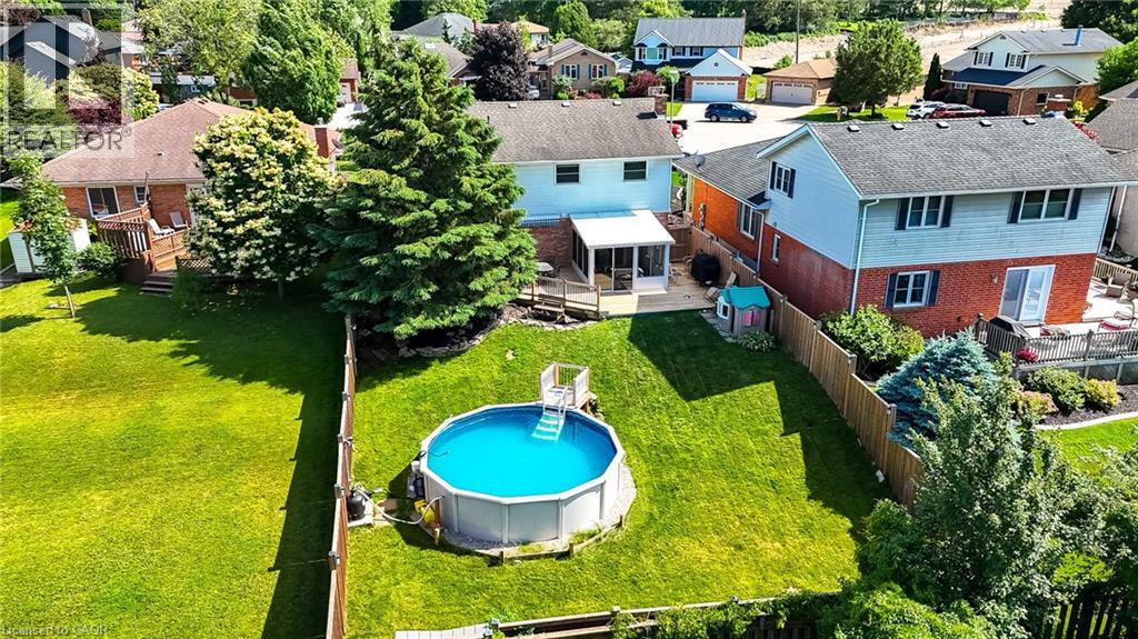 Photo 43 of 10 Glen Abbey Court, Woodstock ON