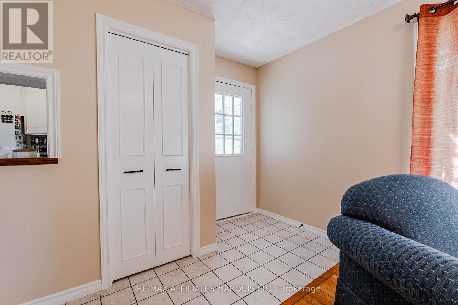 Photo 5 of 18223 Oak Drive, South Glengarry ON