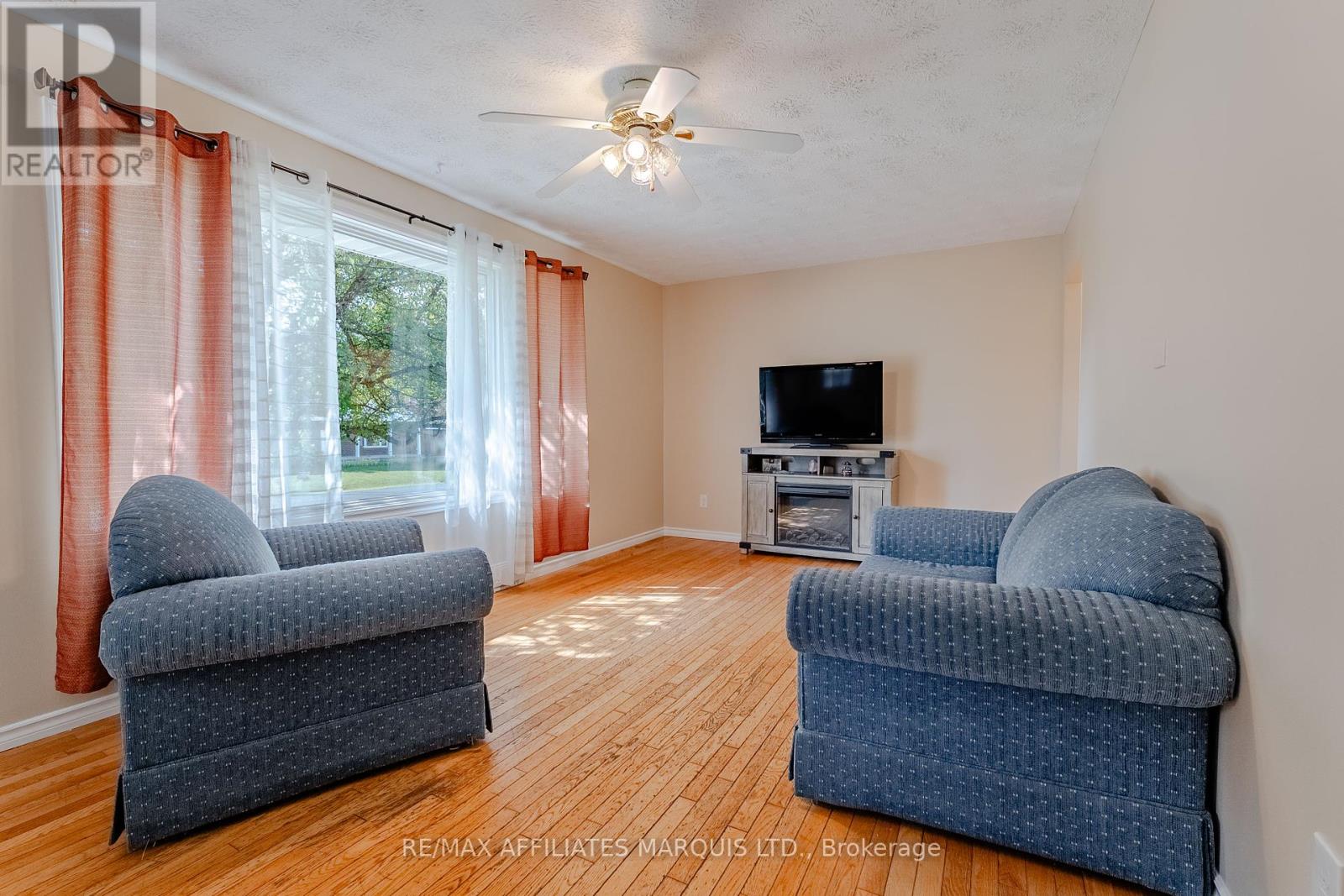 Photo 6 of 18223 Oak Drive, South Glengarry ON