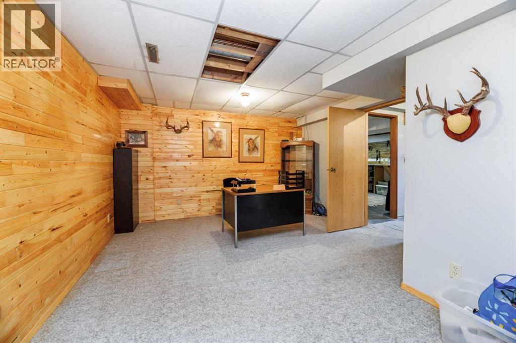 Photo 18 of 24 Caswell Close, Red Deer AB