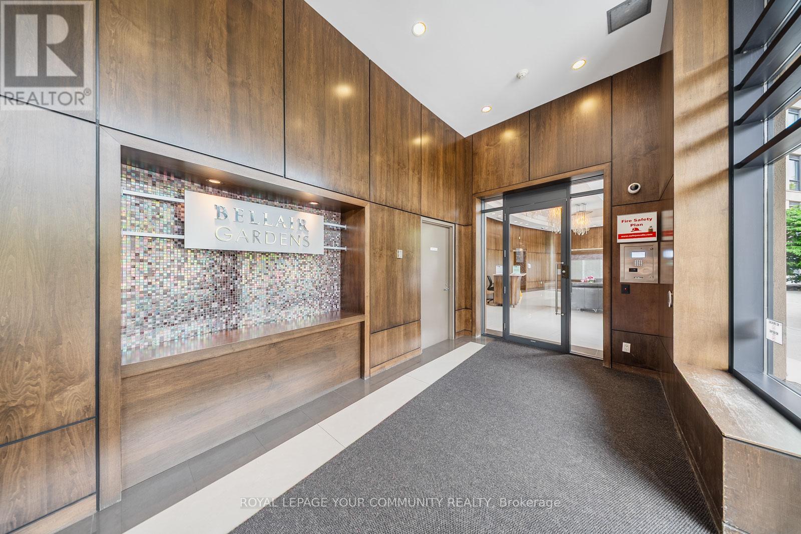 Photo 15 of 716 18 Valley Woods Road, Toronto ON