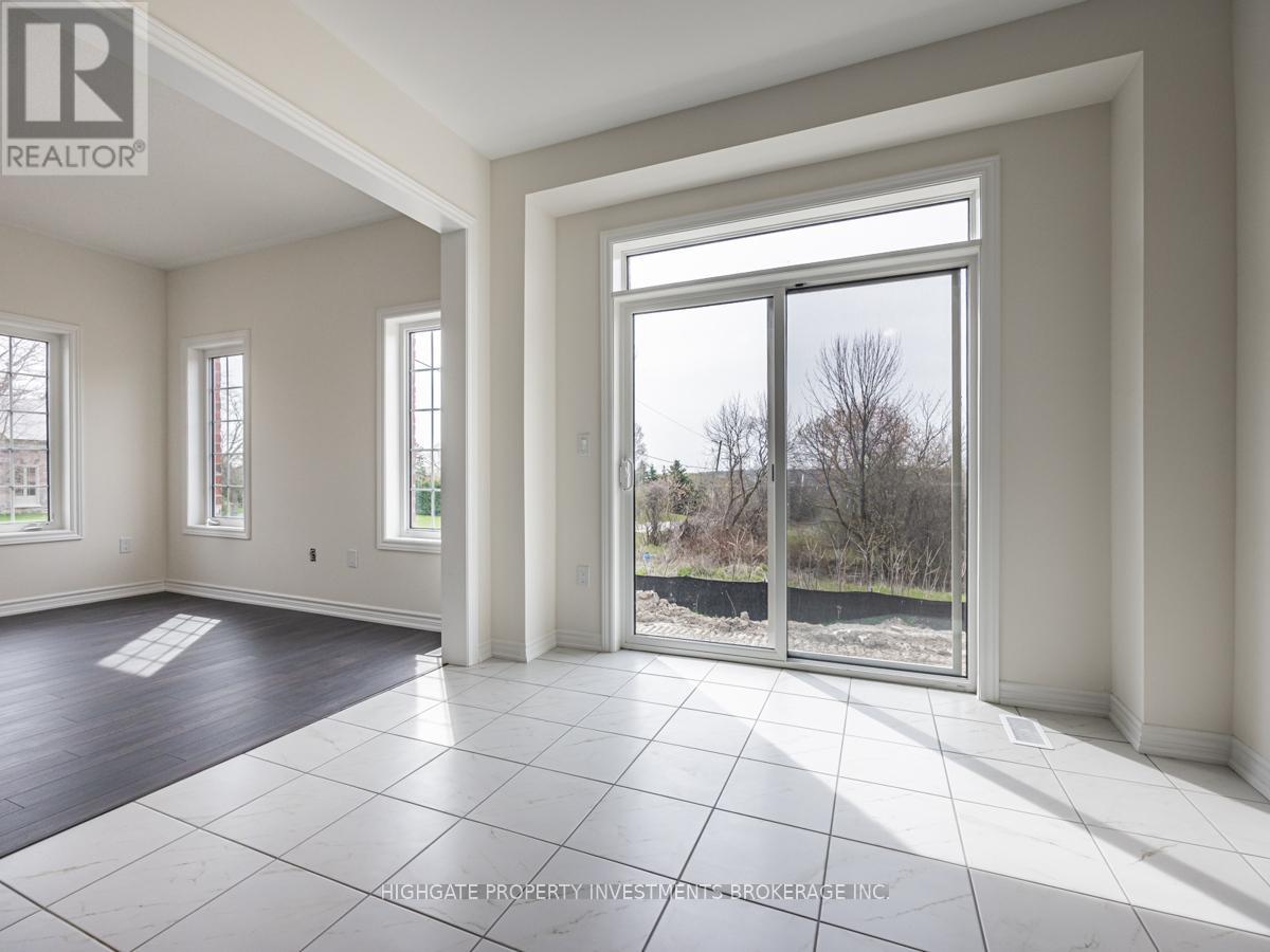 Photo 4 of 1 Jack Potts Way, Clarington ON