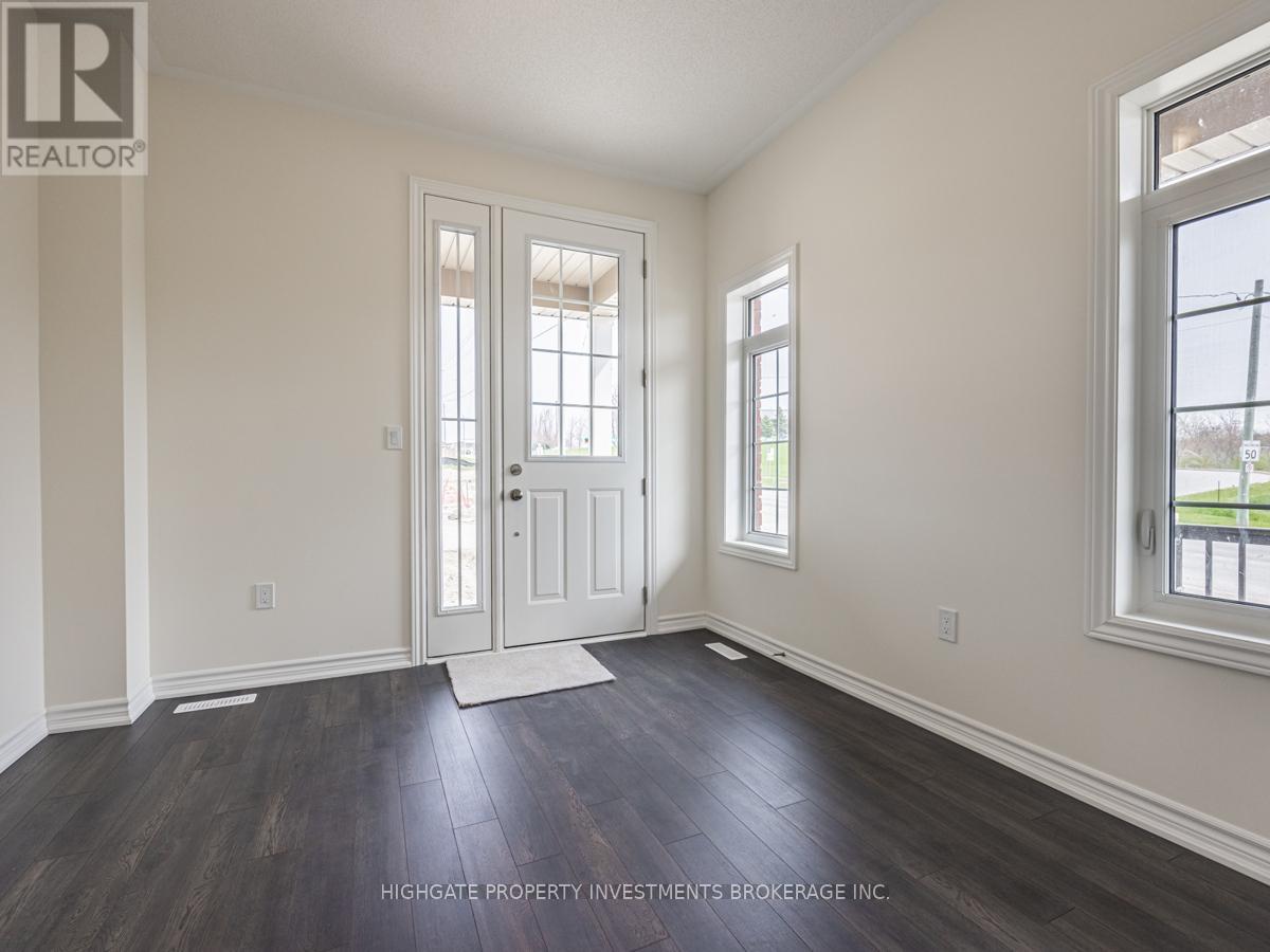 Photo 28 of 1 Jack Potts Way, Clarington ON