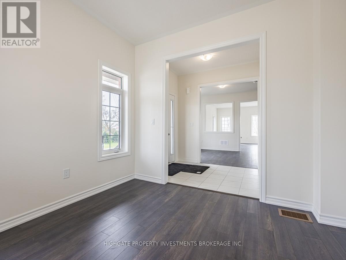 Photo 22 of 1 Jack Potts Way, Clarington ON