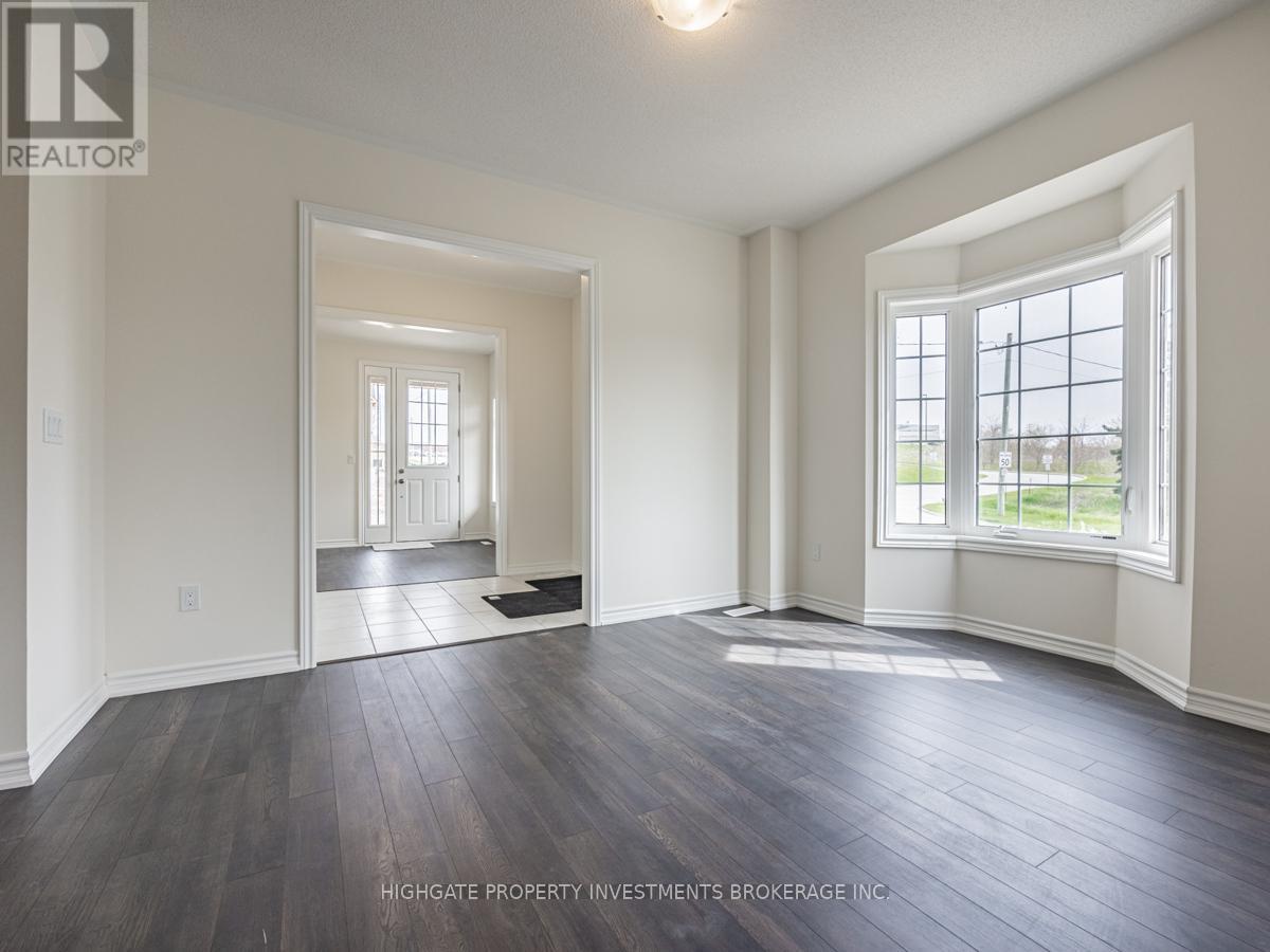 Photo 26 of 1 Jack Potts Way, Clarington ON
