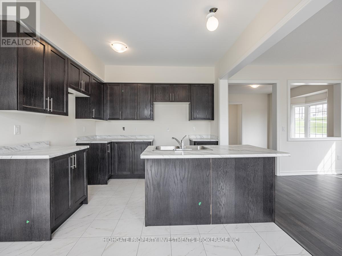 Photo 12 of 1 Jack Potts Way, Clarington ON
