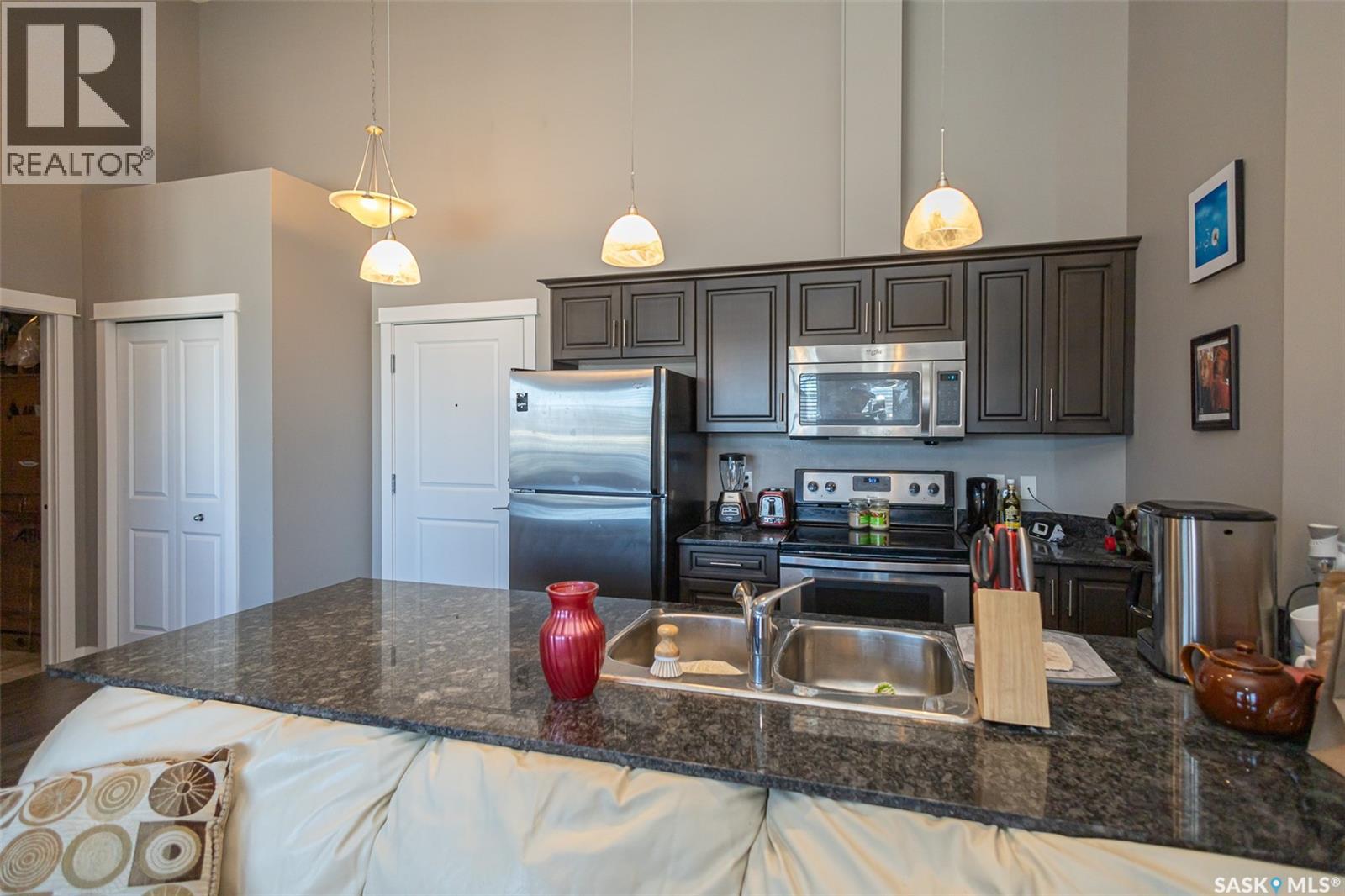 Photo 5 of 408 714 Hart Road, Saskatoon SK