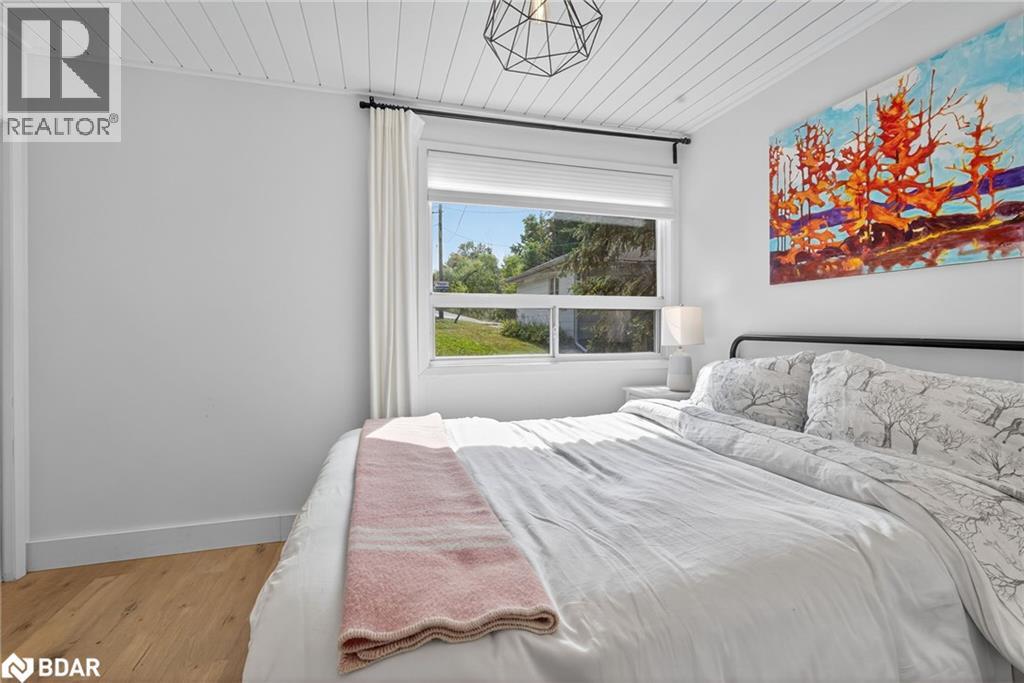 Photo 28 of 43 Moon Point Drive, Oromedonte ON