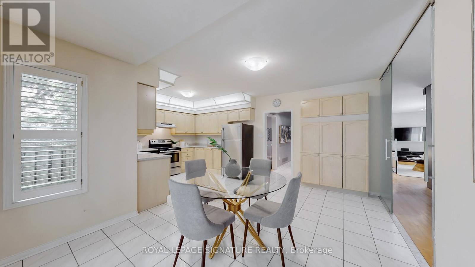 Photo 39 of 88 Larratt Lane, Richmond Hill ON