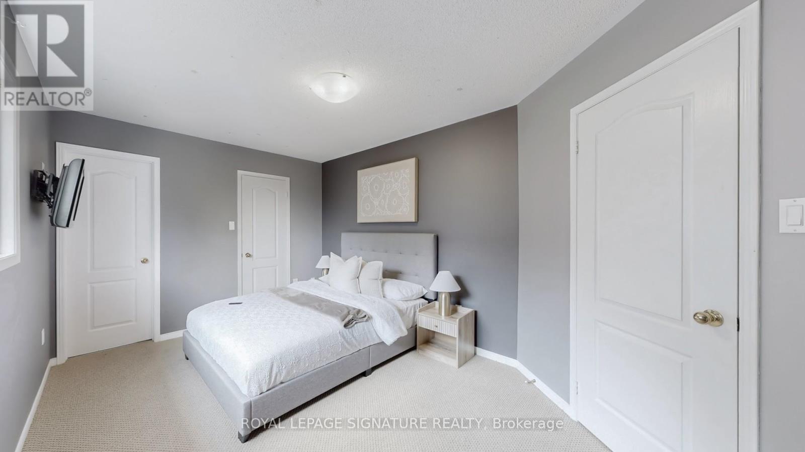 Photo 14 of 88 Larratt Lane, Richmond Hill ON