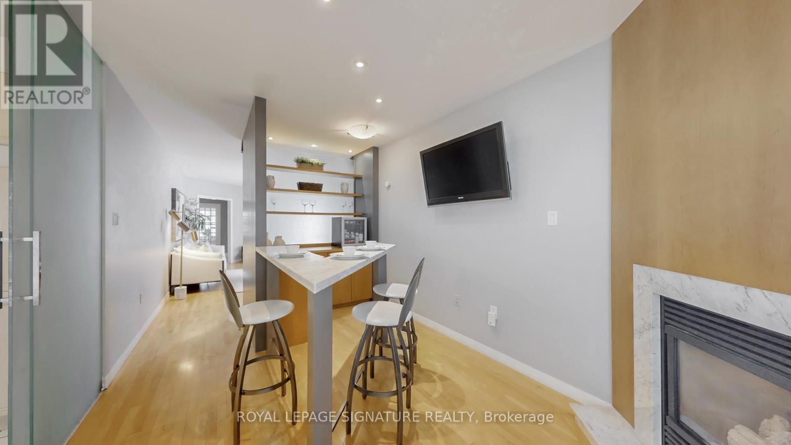 Photo 9 of 88 Larratt Lane, Richmond Hill ON