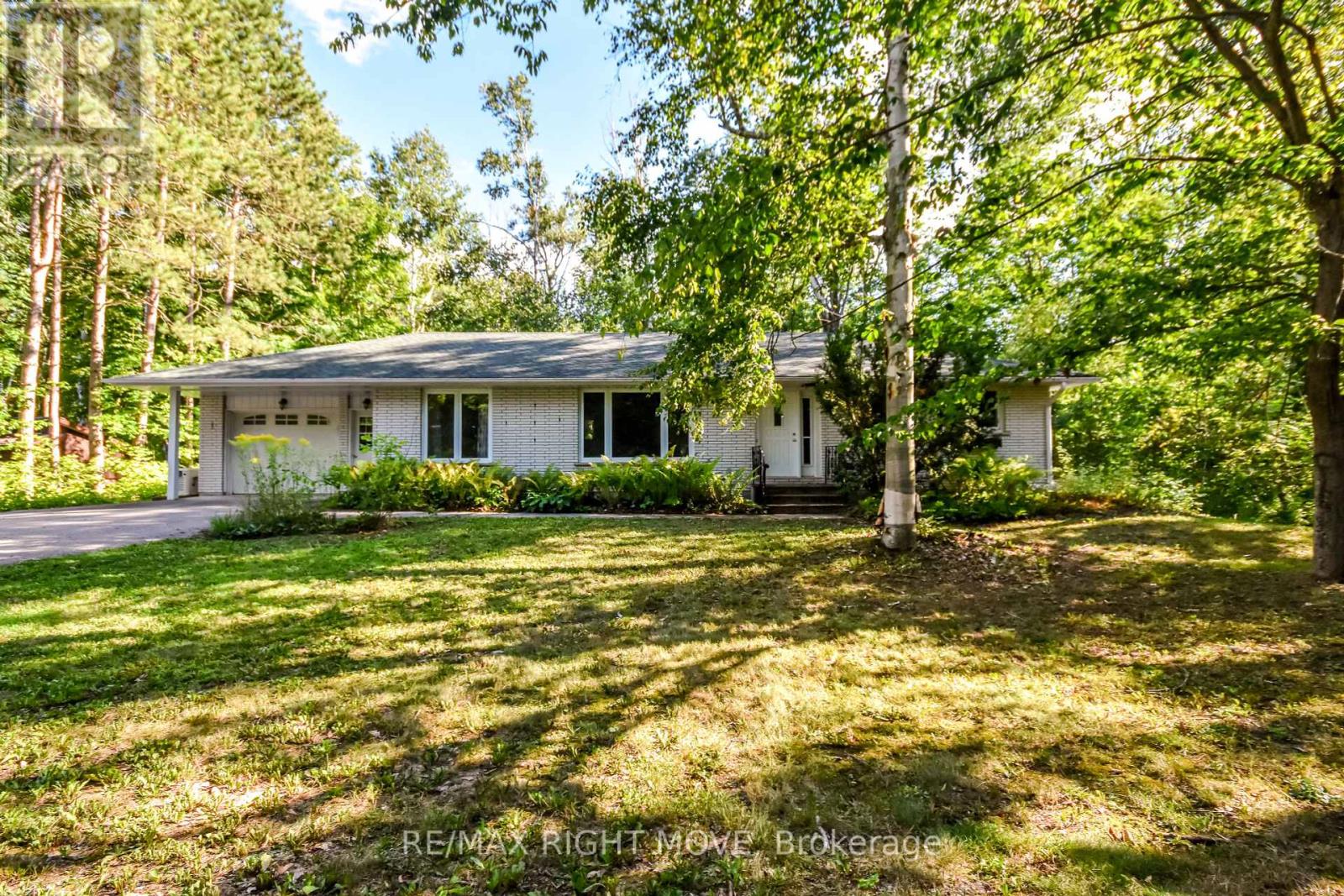 Photo 36 of 1781 Mt St Louis Road E, Oromedonte ON