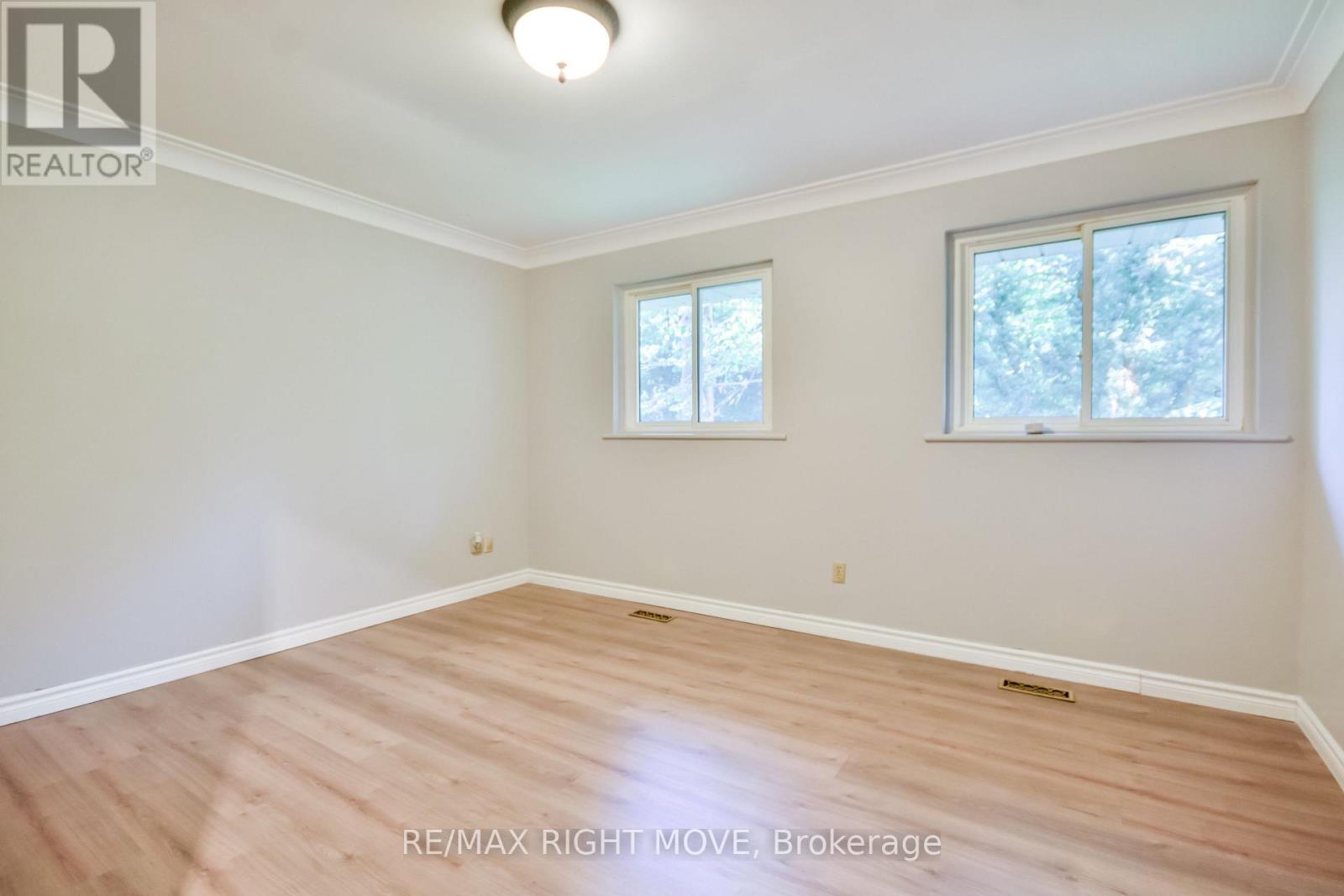 Photo 21 of 1781 Mt St Louis Road E, Oromedonte ON