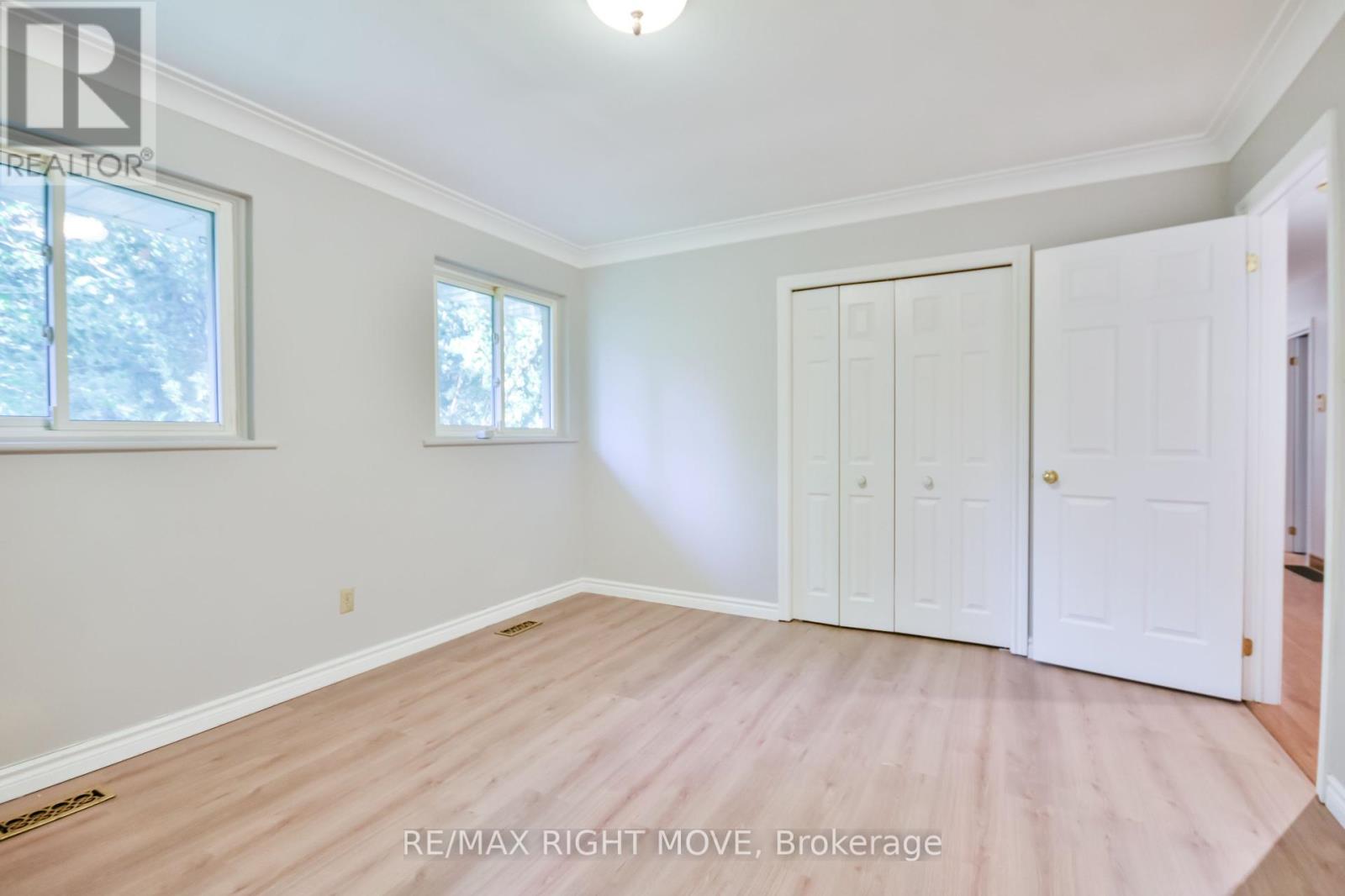 Photo 24 of 1781 Mt St Louis Road E, Oromedonte ON