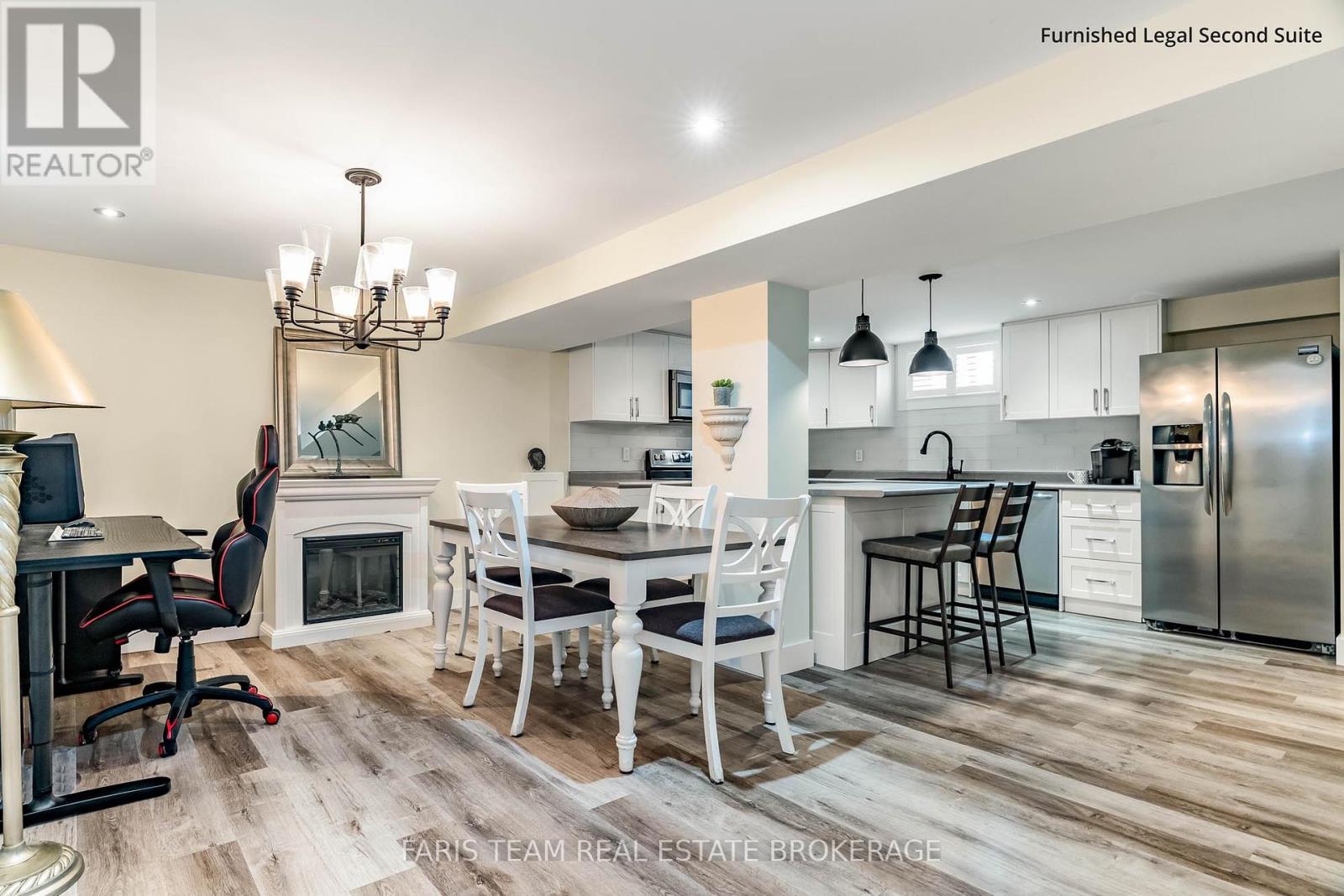 Photo 31 of 92 Nelson Street, Barrie ON