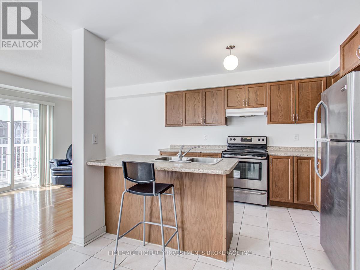 Photo 14 of Upper Room 2 130 Hucknall Road, Toronto ON