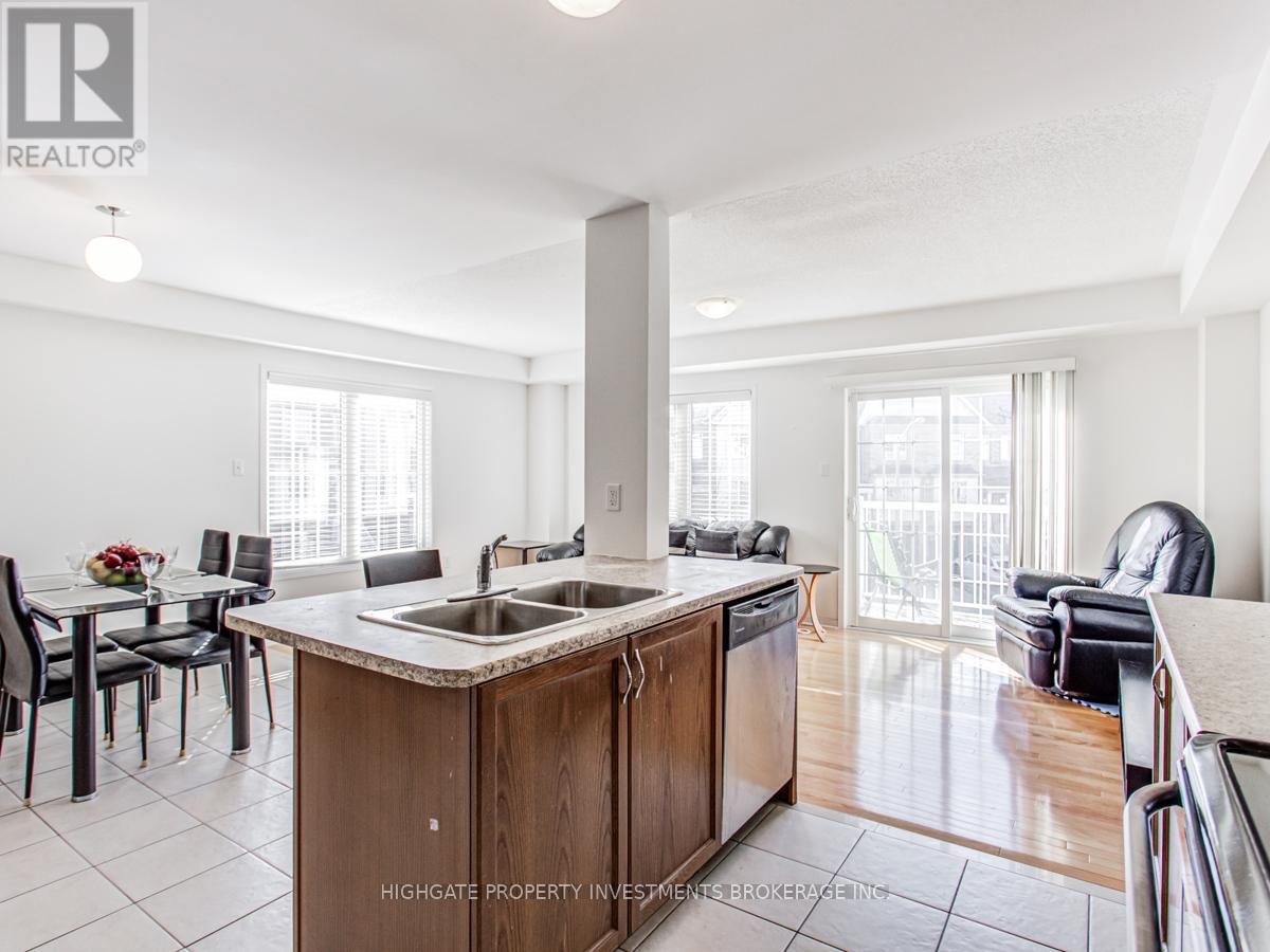 Photo 2 of Upper Room 2 130 Hucknall Road, Toronto ON