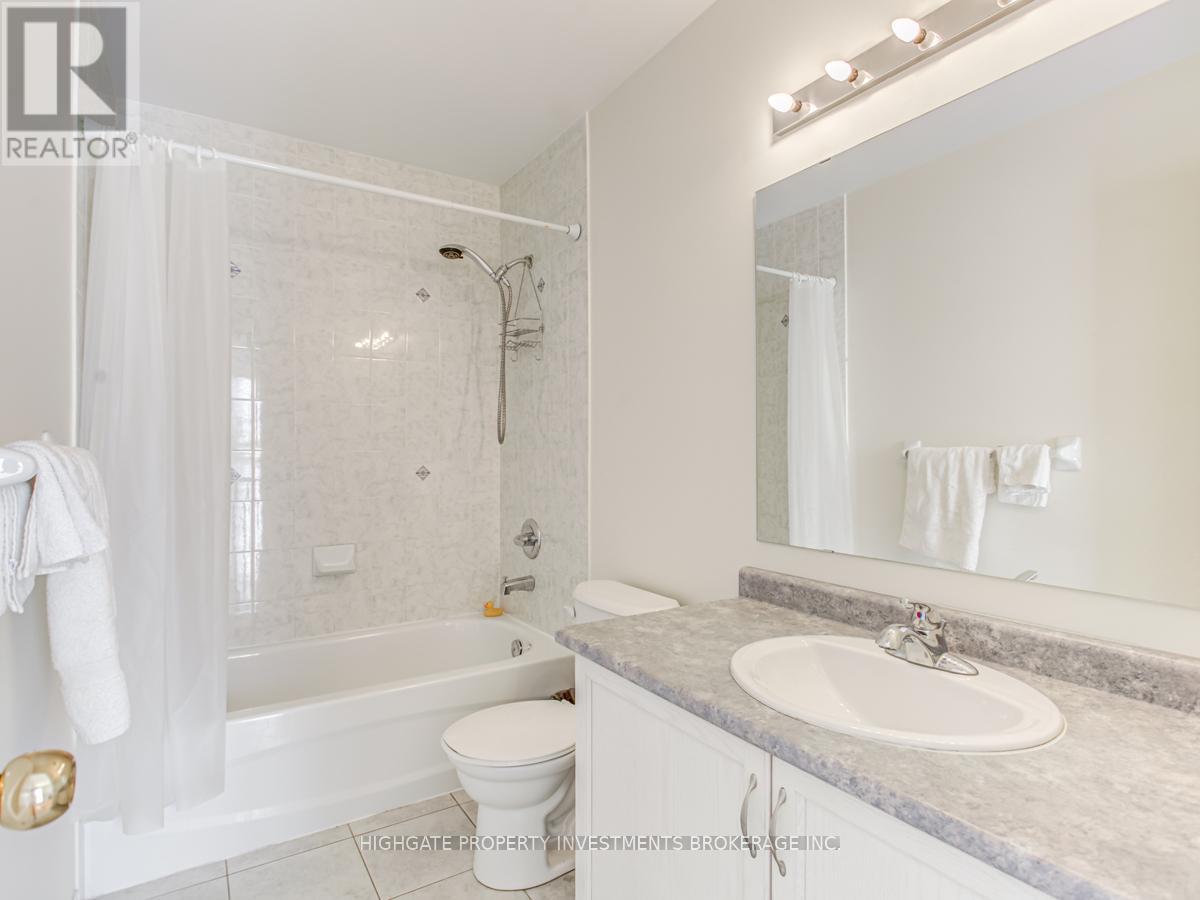 Photo 5 of Upper Room 2 130 Hucknall Road, Toronto ON