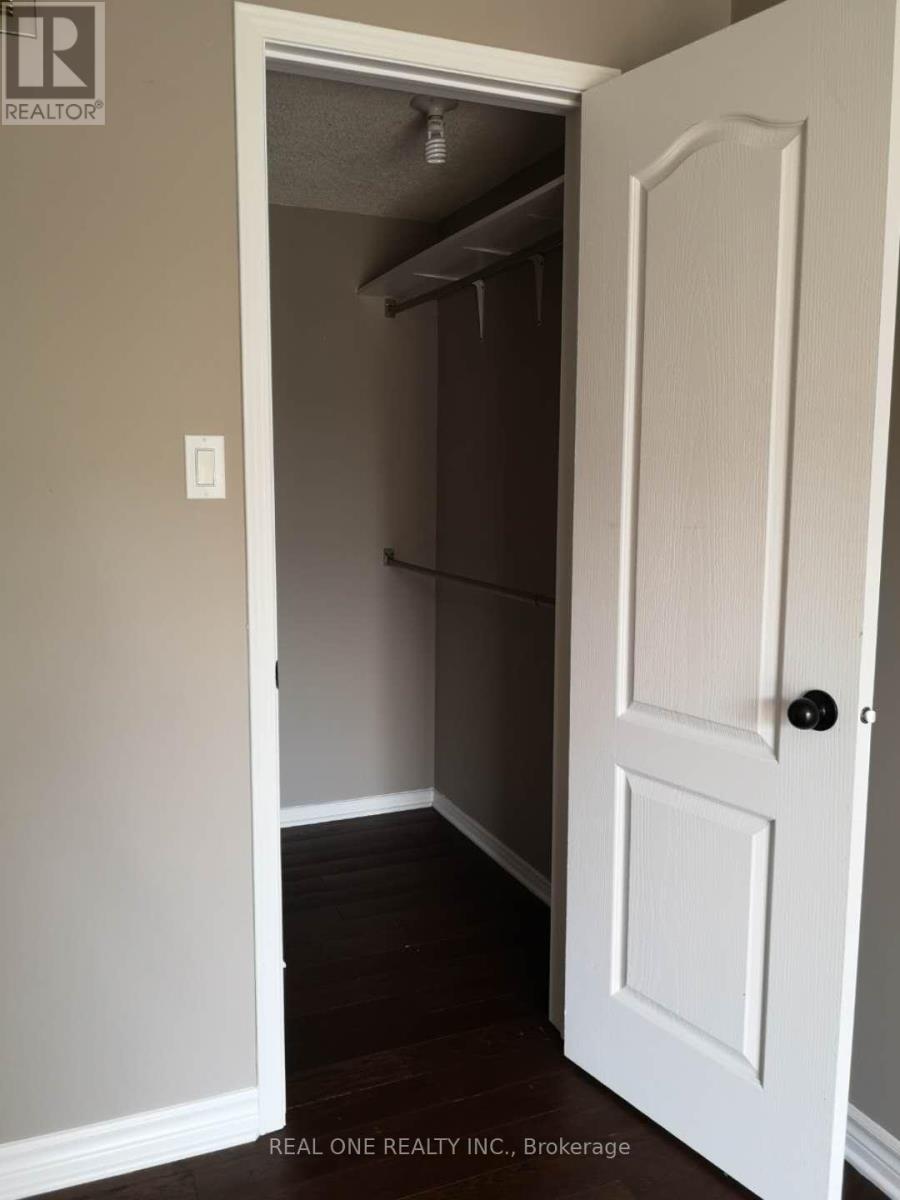 Photo 15 of D 2400 Munns Avenue, Oakville ON