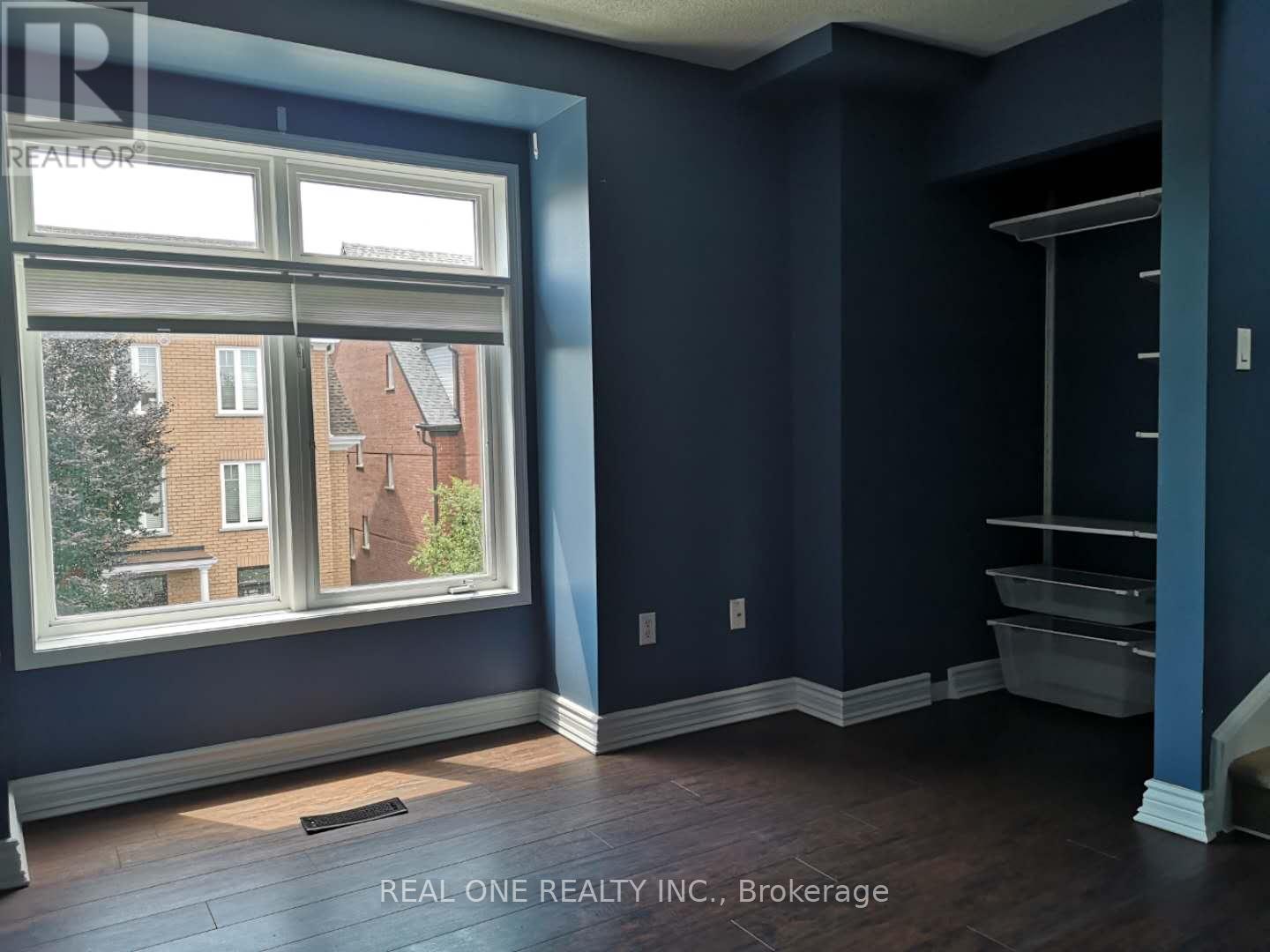 Photo 17 of D 2400 Munns Avenue, Oakville ON