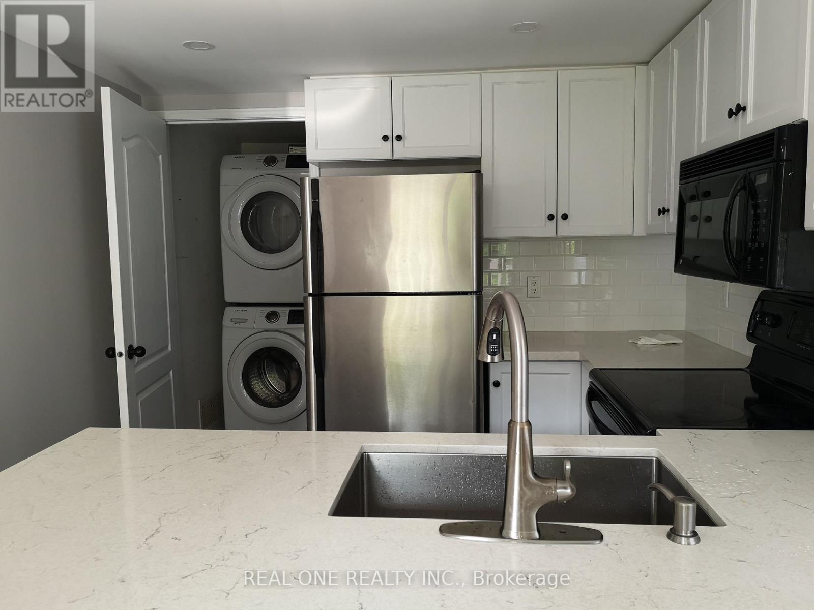 Photo 13 of D 2400 Munns Avenue, Oakville ON