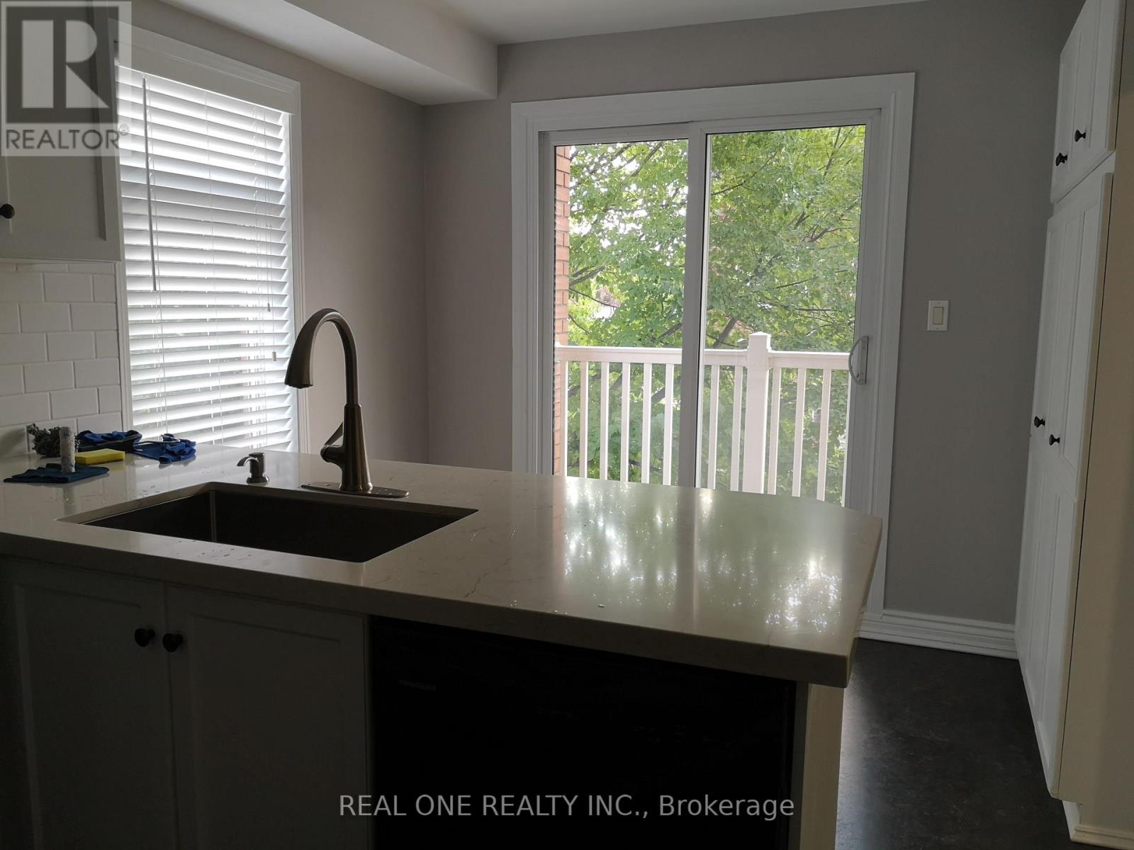 Photo 5 of D 2400 Munns Avenue, Oakville ON