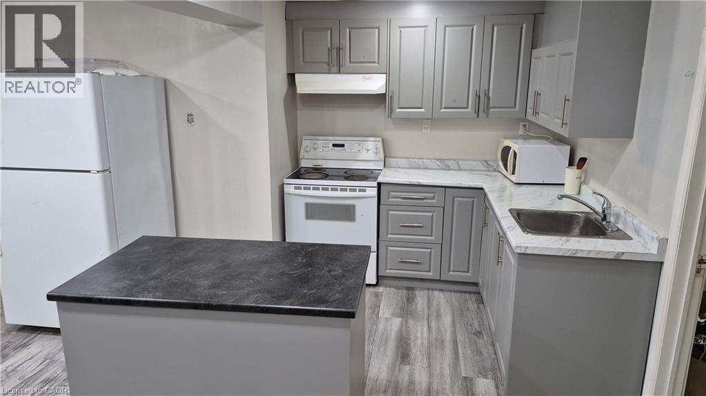 Photo 3 of 171 Highview Drive, Kitchener ON
