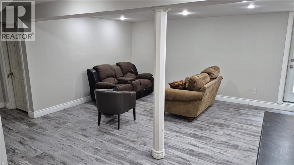 Photo 4 of 171 Highview Drive, Kitchener ON