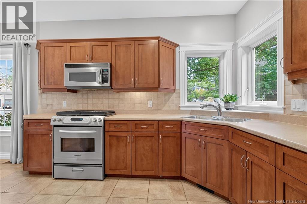 Photo 46 of 125 Rue Du Golf Street, Dieppe NB
