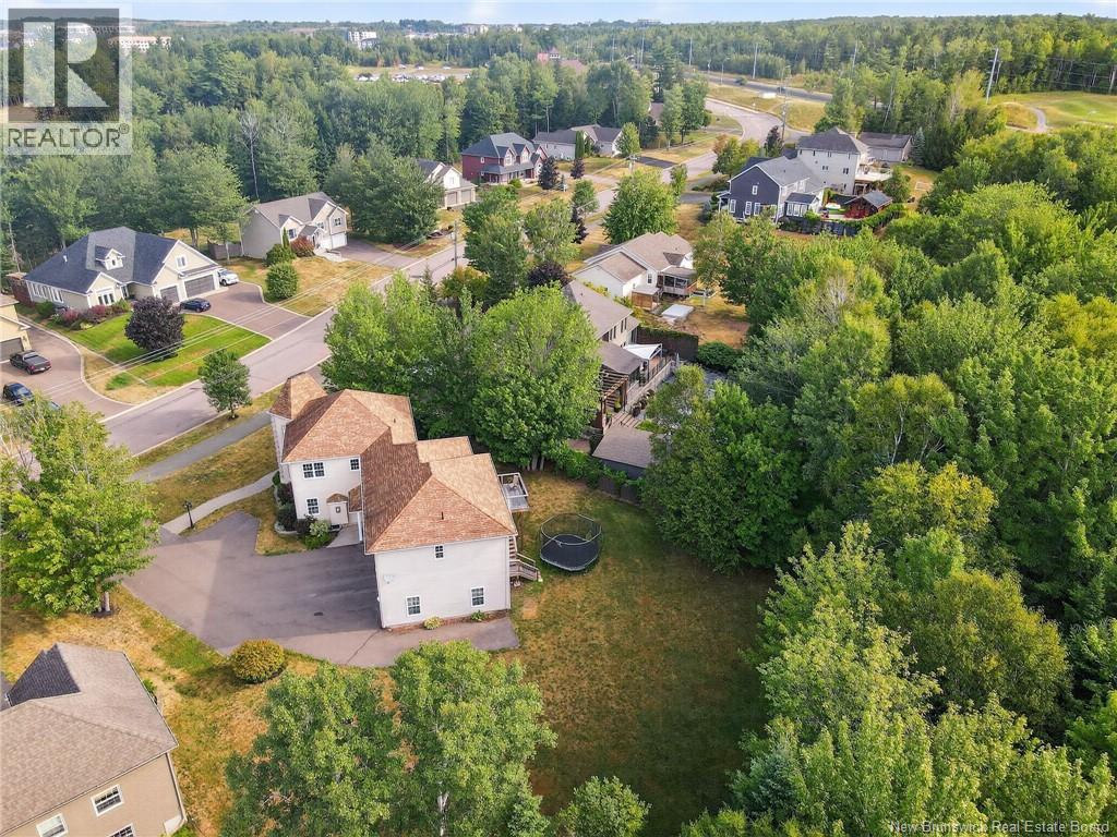 Photo 30 of 125 Rue Du Golf Street, Dieppe NB