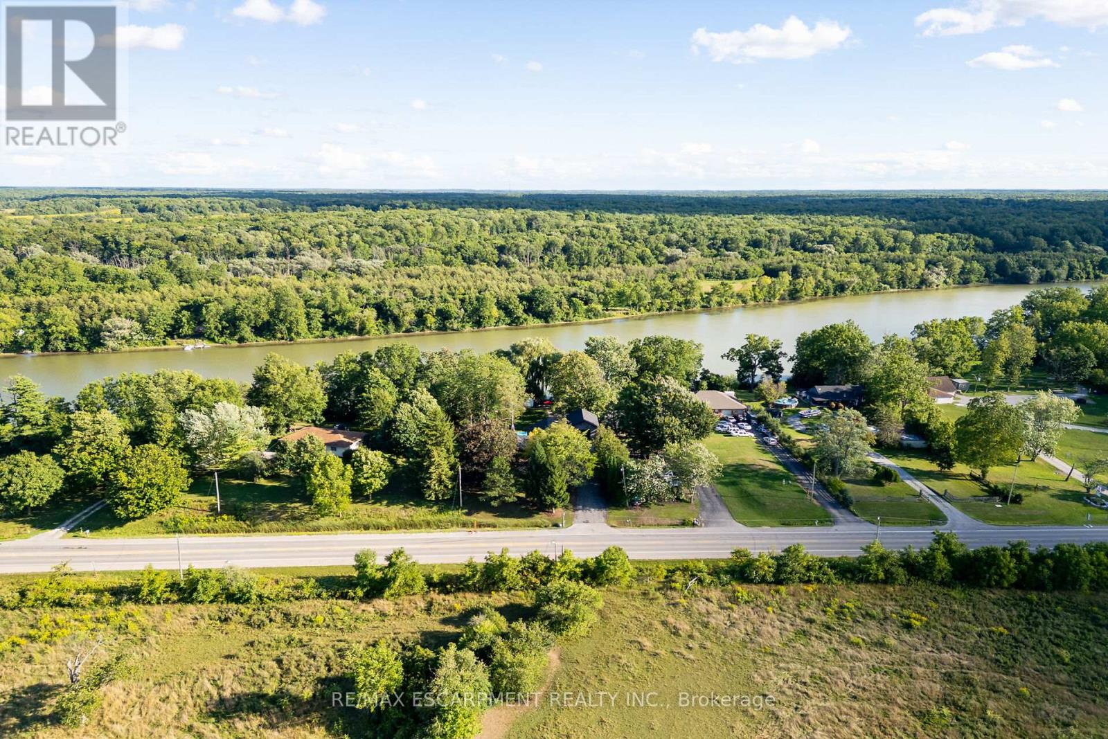 Photo 44 of 1417 Highway 54, Brant ON