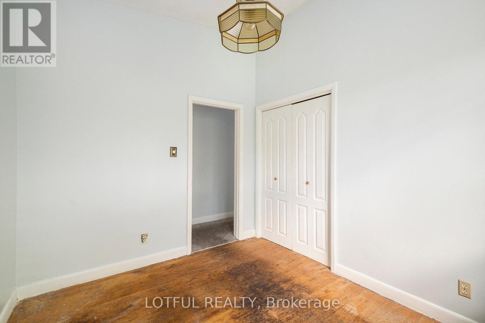 Photo 12 of 328 Perrier Avenue, Ottawa ON
