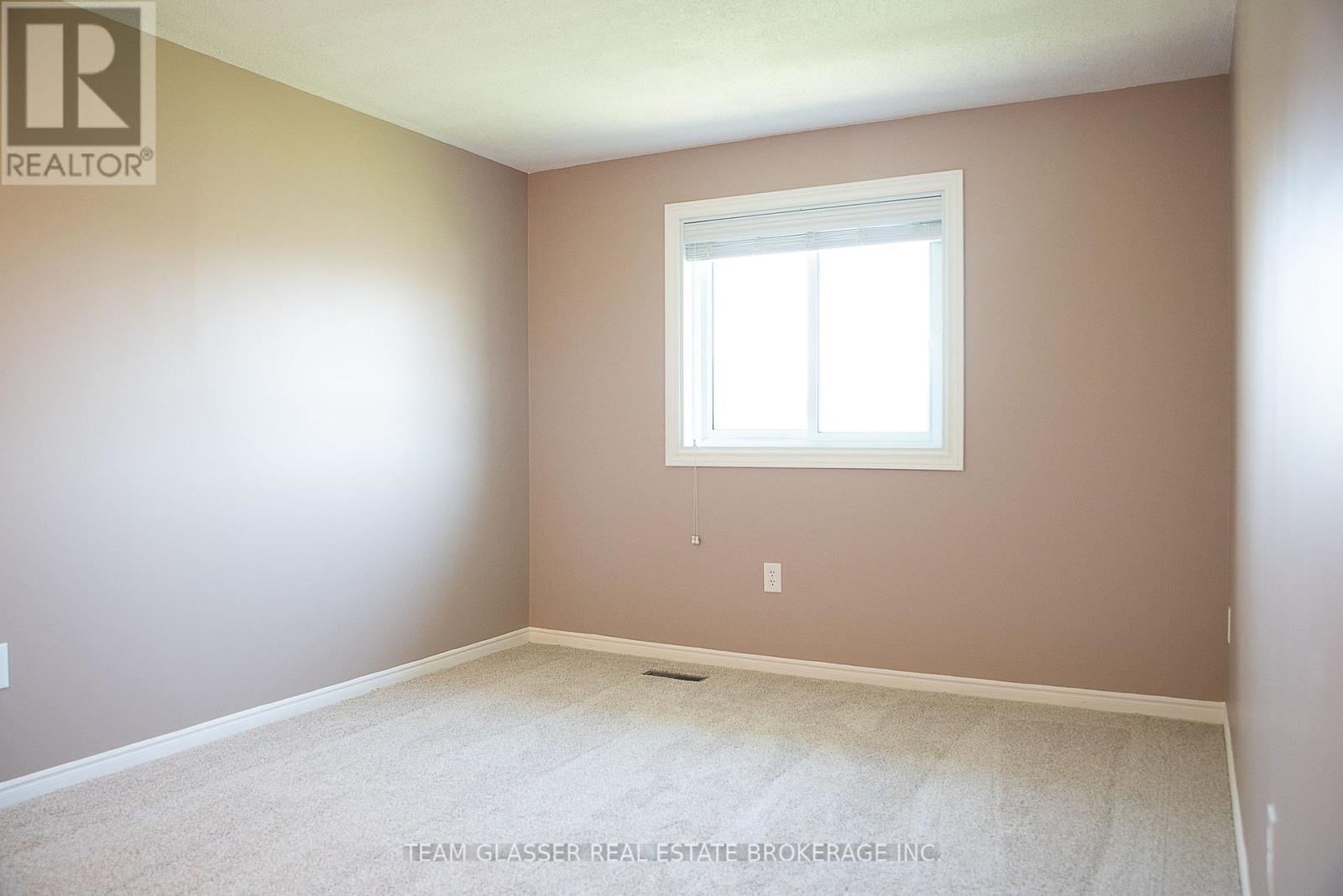Photo 16 of 63 1990 Wavell Street, London East ON