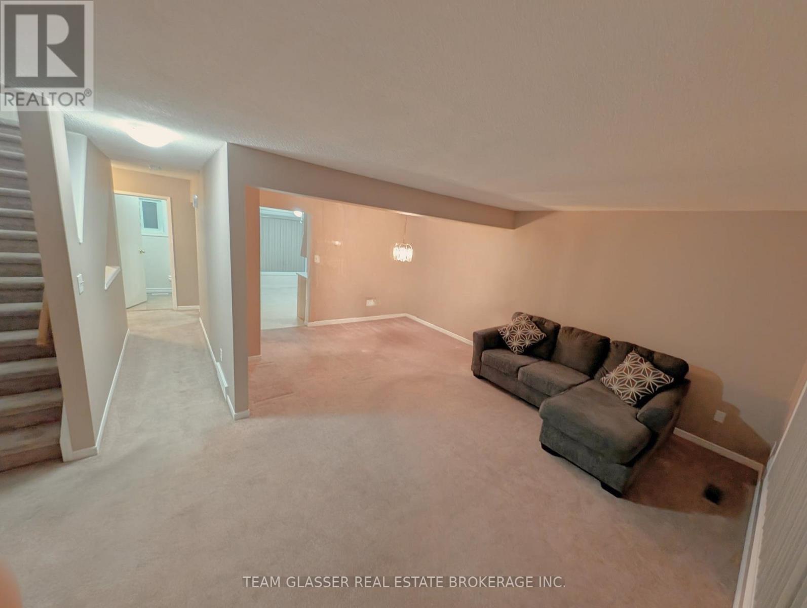 Photo 8 of 63 1990 Wavell Street, London East ON