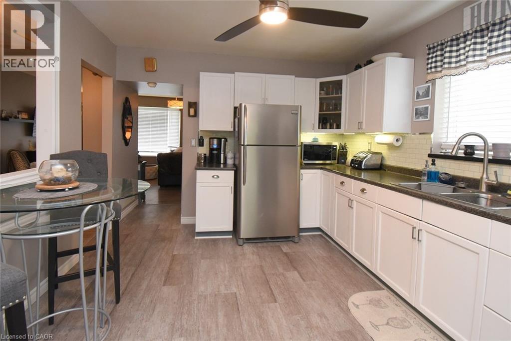 Photo 31 of 8 East 31st Street, Hamilton ON