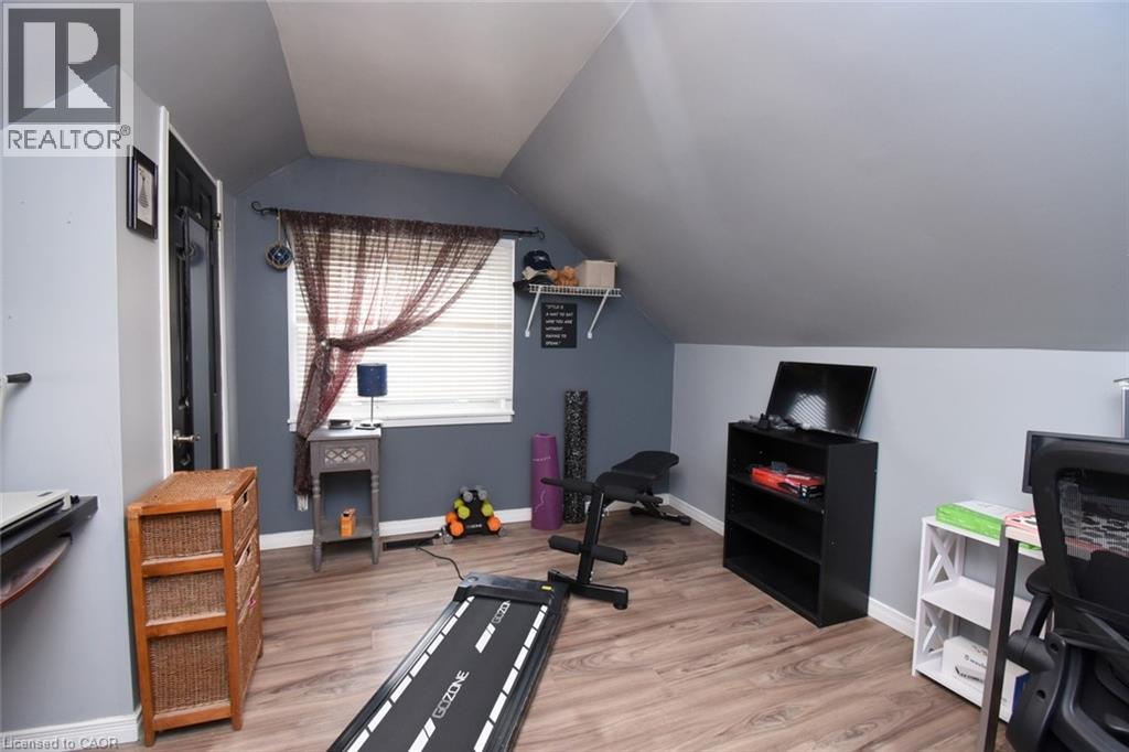 Photo 30 of 8 East 31st Street, Hamilton ON