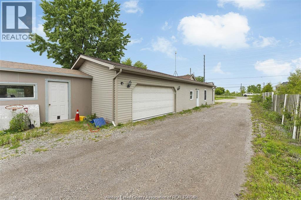 Photo 2 of 525 Highway 77, Leamington ON