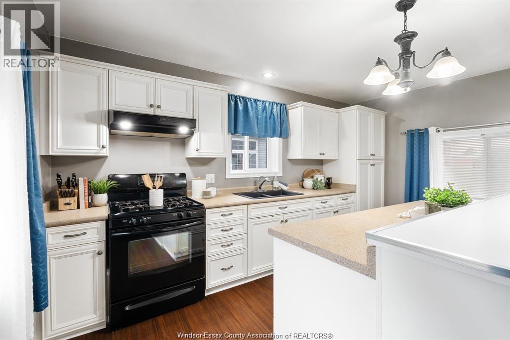 Photo 40 of 18332 Erieau Road, Chathamkent ON