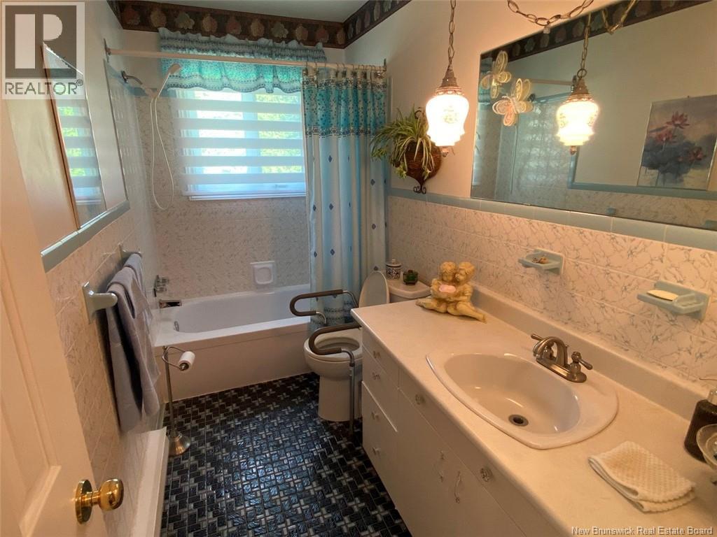 Photo 17 of 60 Chouinard Avenue, Edmundston NB