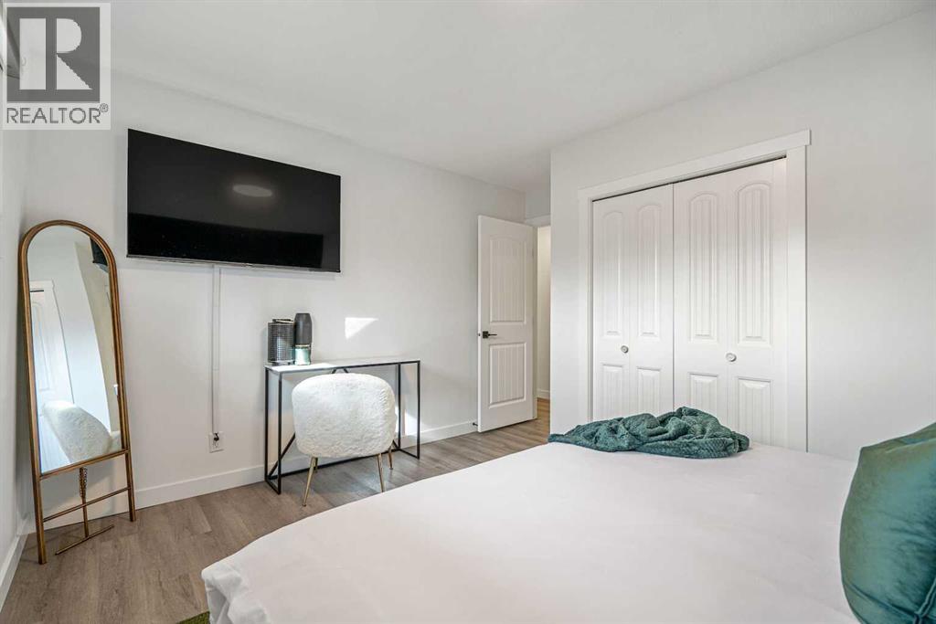 Photo 13 of 8611 Fairmont Drive Se, Calgary AB