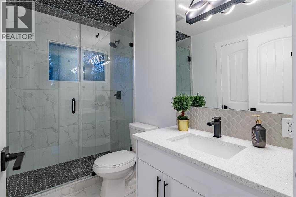 Photo 17 of 8611 Fairmont Drive Se, Calgary AB