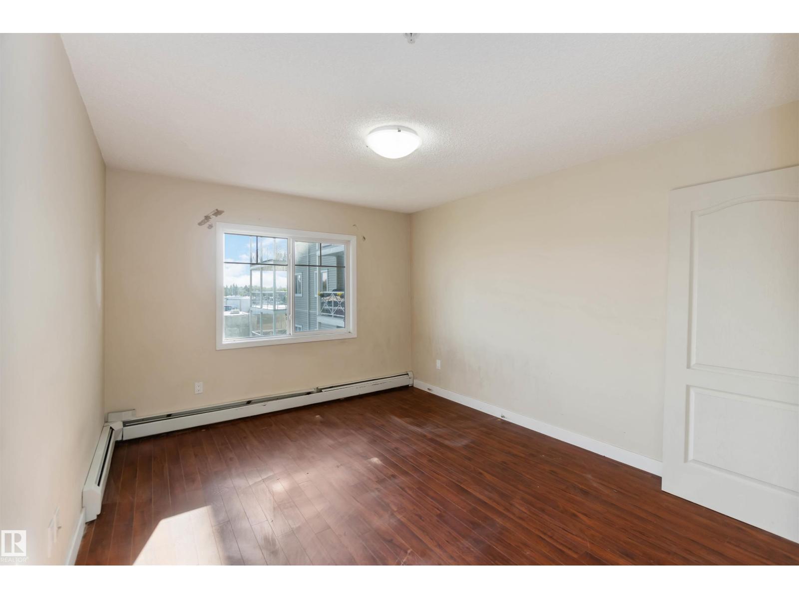 Photo 9 of 214 12660 142 Av Nw, Edmonton AB