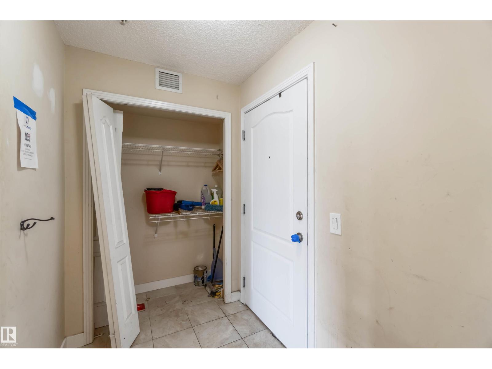 Photo 21 of 214 12660 142 Av Nw, Edmonton AB