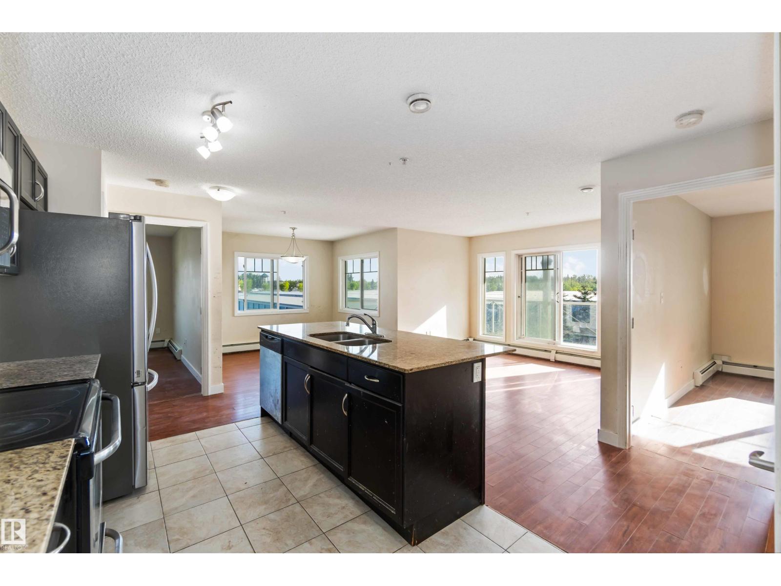 Photo 16 of 214 12660 142 Av Nw, Edmonton AB