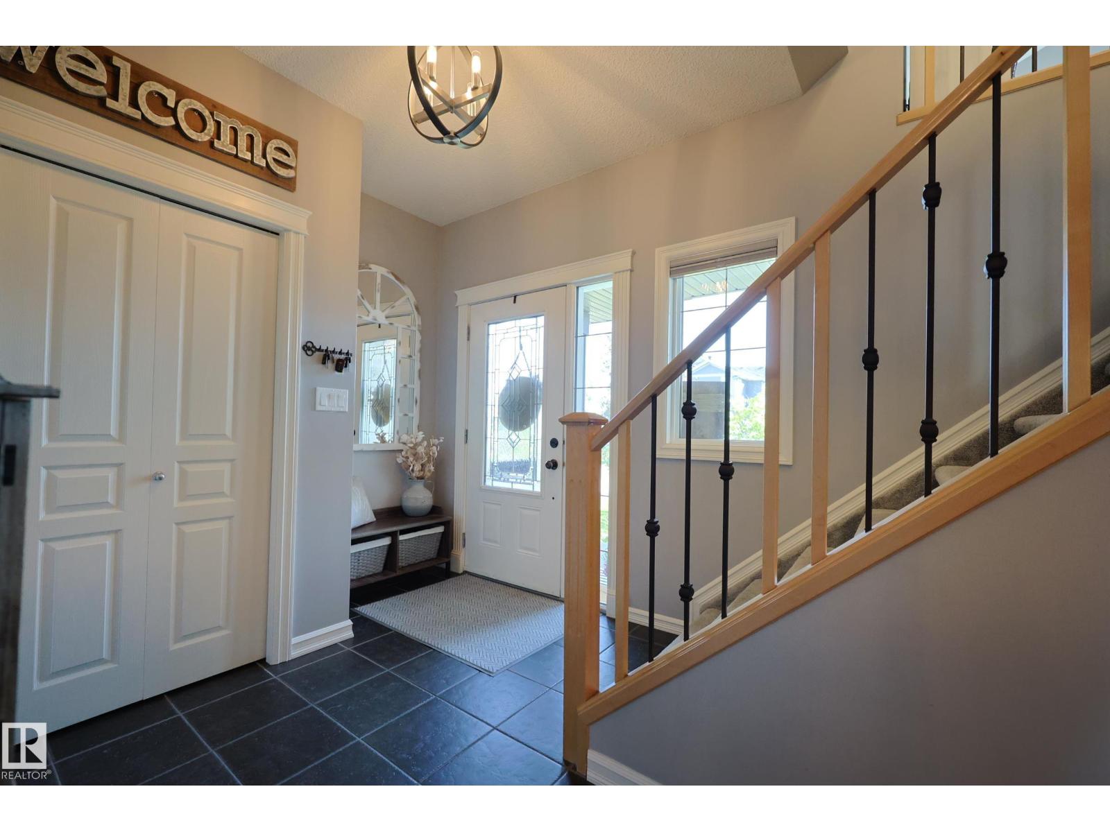 Photo 12 of 10310 96 St, Morinville AB