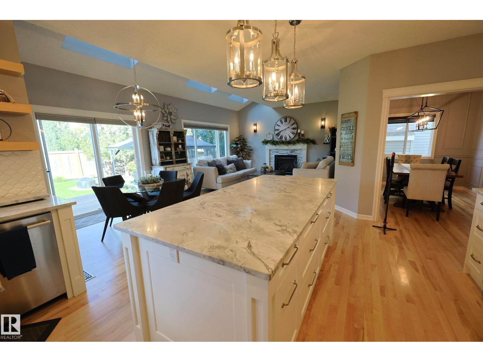 Photo 17 of 10310 96 St, Morinville AB
